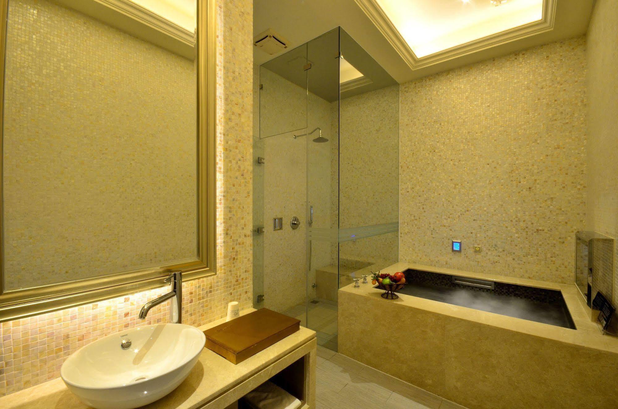 Hea Duenn Motel Taizhong Zewnętrze zdjęcie