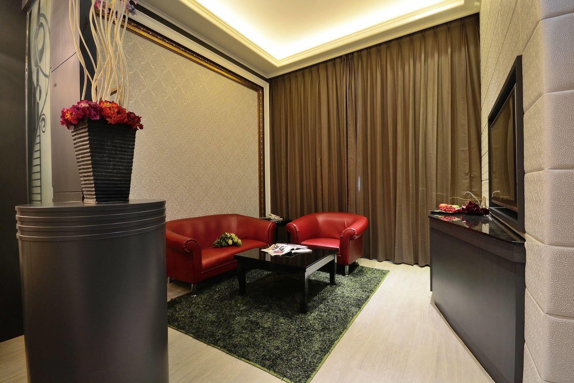 Hea Duenn Motel Taizhong Zewnętrze zdjęcie