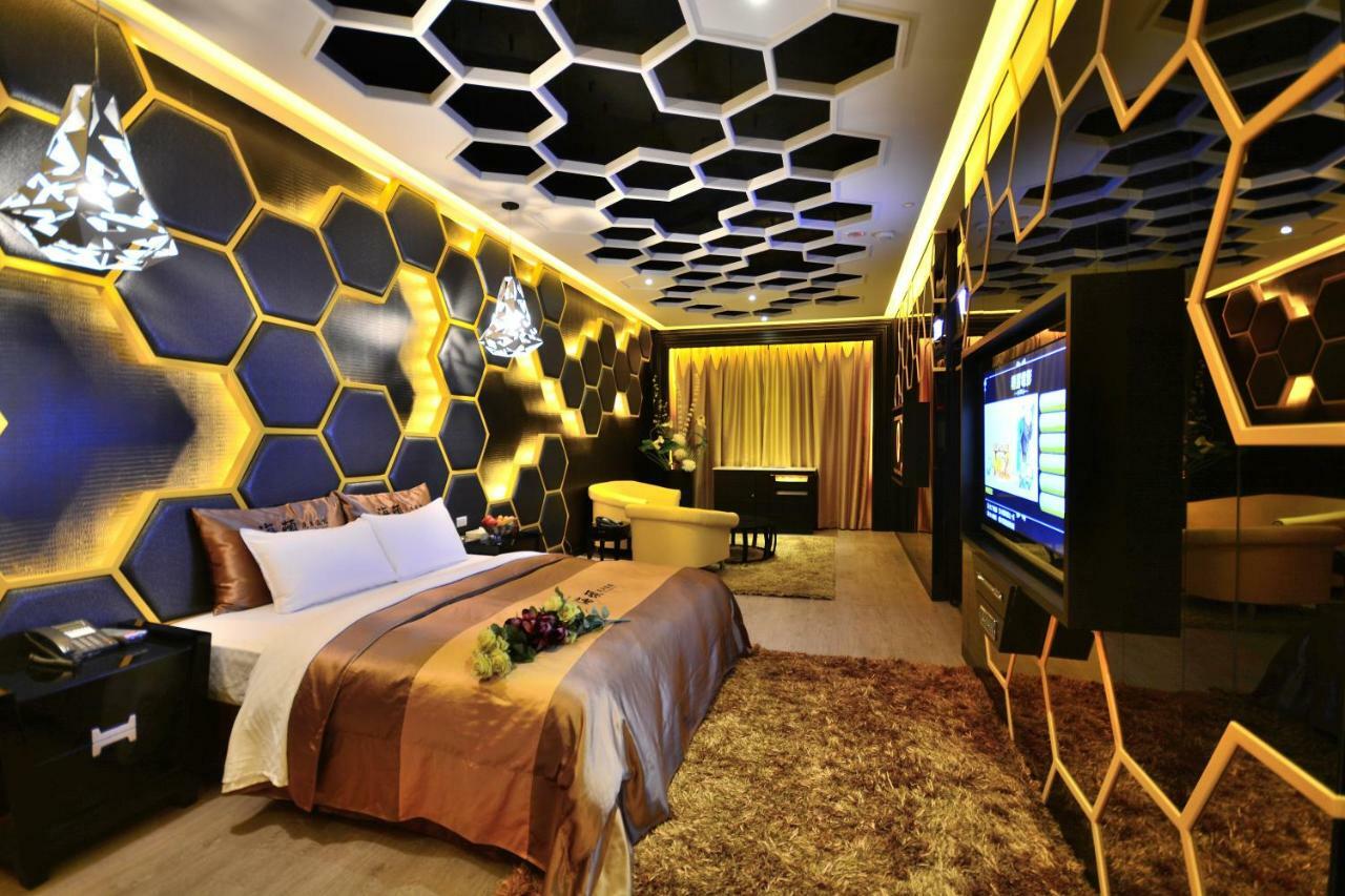 Hea Duenn Motel Taizhong Zewnętrze zdjęcie